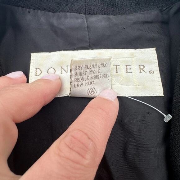 Doncaster VTG Women's 100% Wool Black Blazer Jacket Size 10 Career Dark Academia - Picture 4 of 10